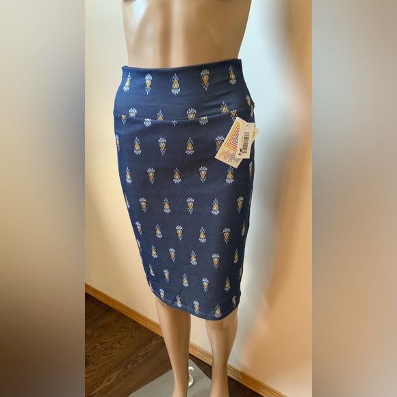 Lularoe - Picture 4 of 10